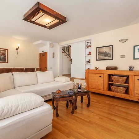 Holiday Home Harmony Zrnovnica Экстерьер фото
