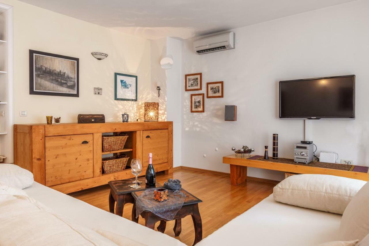 Holiday Home Harmony Zrnovnica Экстерьер фото