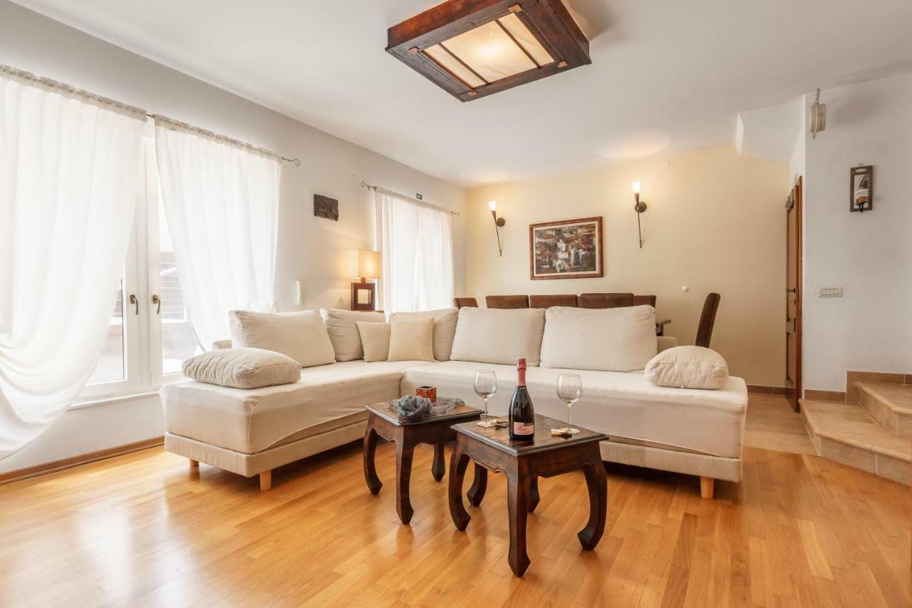 Holiday Home Harmony Zrnovnica Экстерьер фото