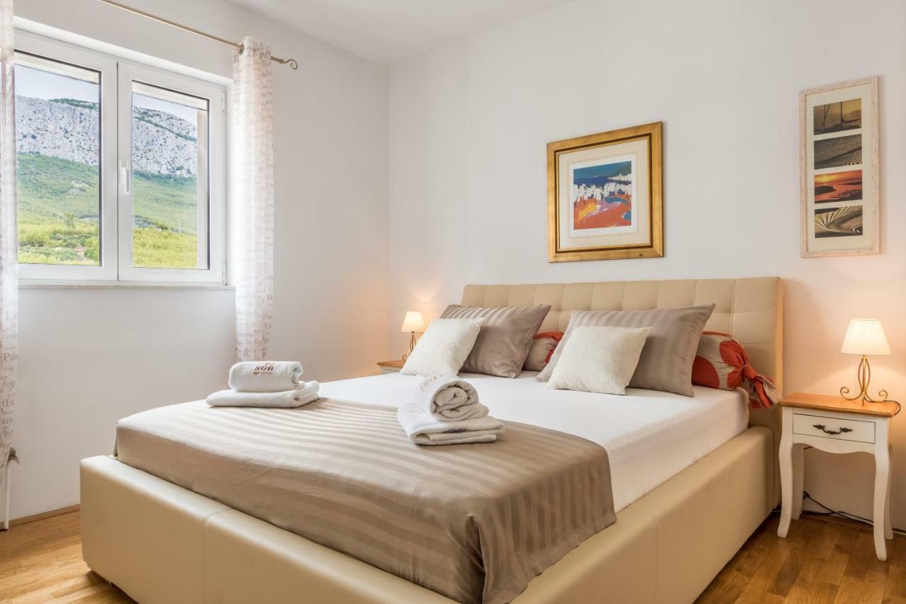 Holiday Home Harmony Zrnovnica Экстерьер фото
