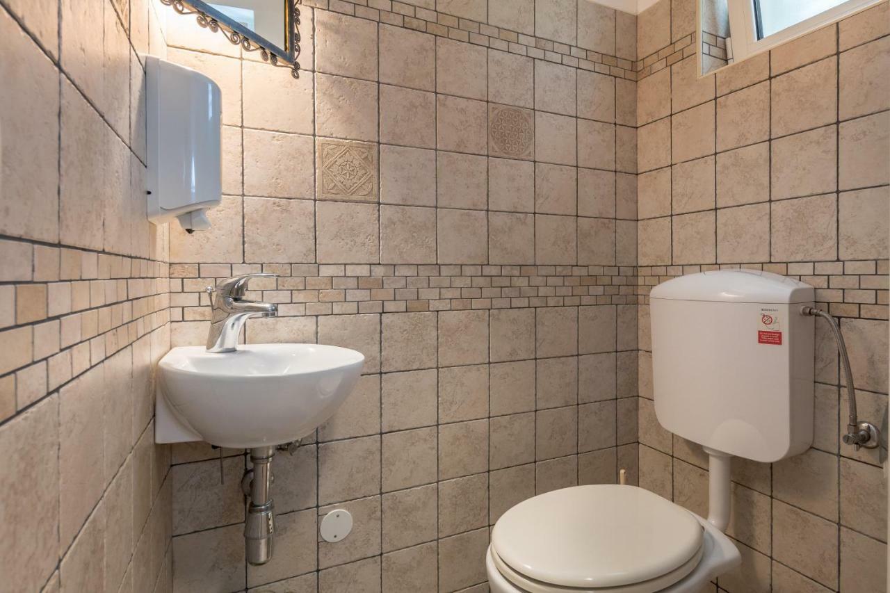 Holiday Home Harmony Zrnovnica Экстерьер фото